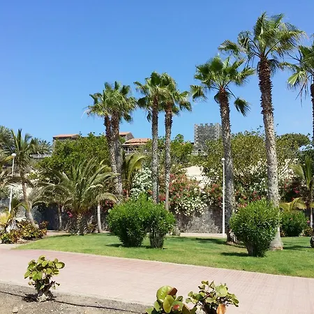 Roque Del Conde 2 *